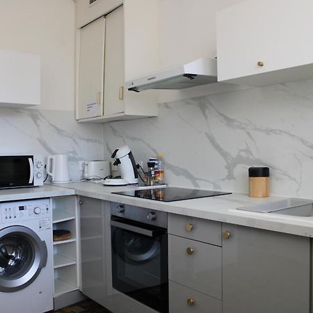 Superbe Appartement Avec Parking Sur Place Nimes Bagian luar foto