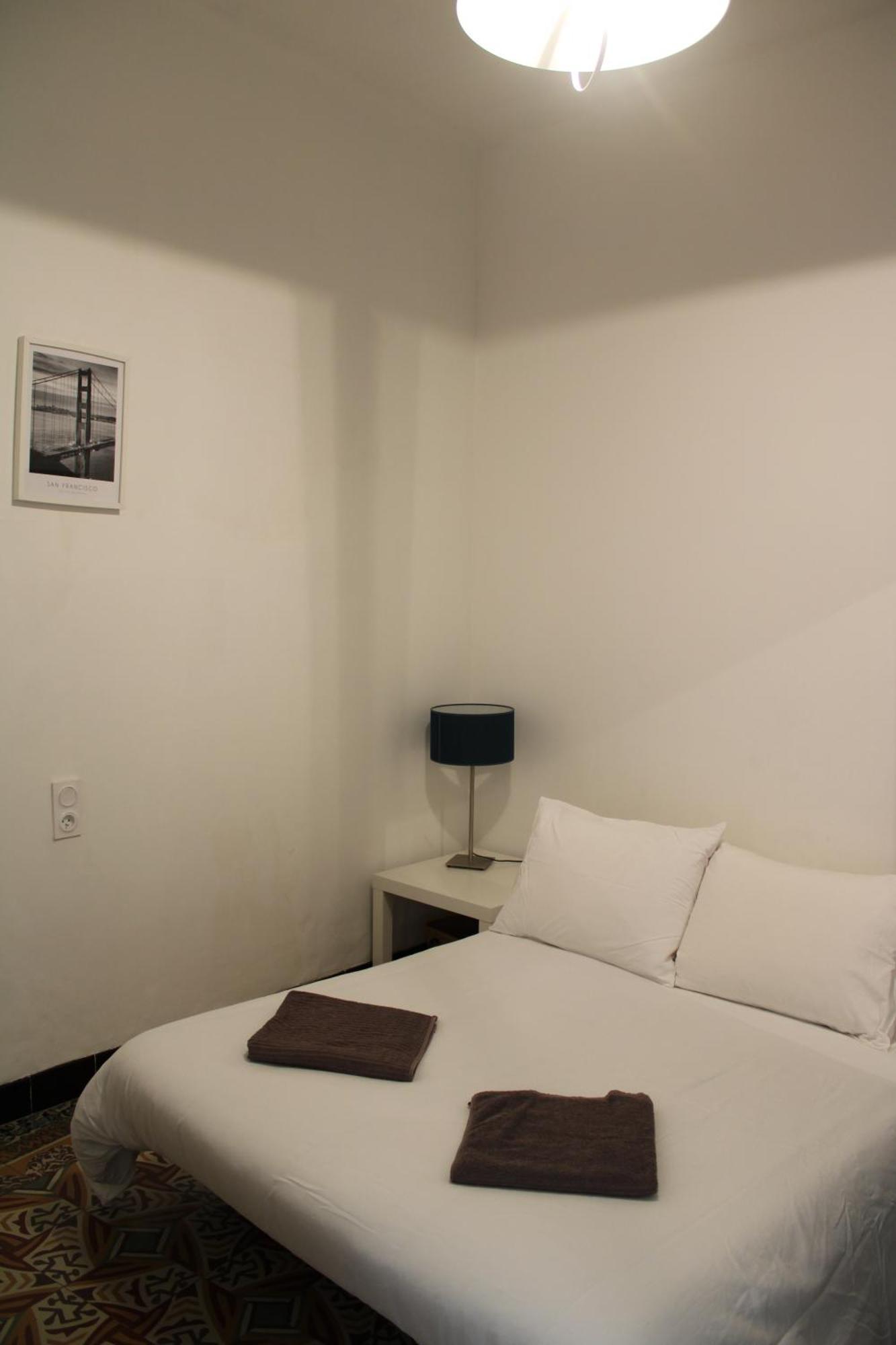 Superbe Appartement Avec Parking Sur Place Nimes Bagian luar foto