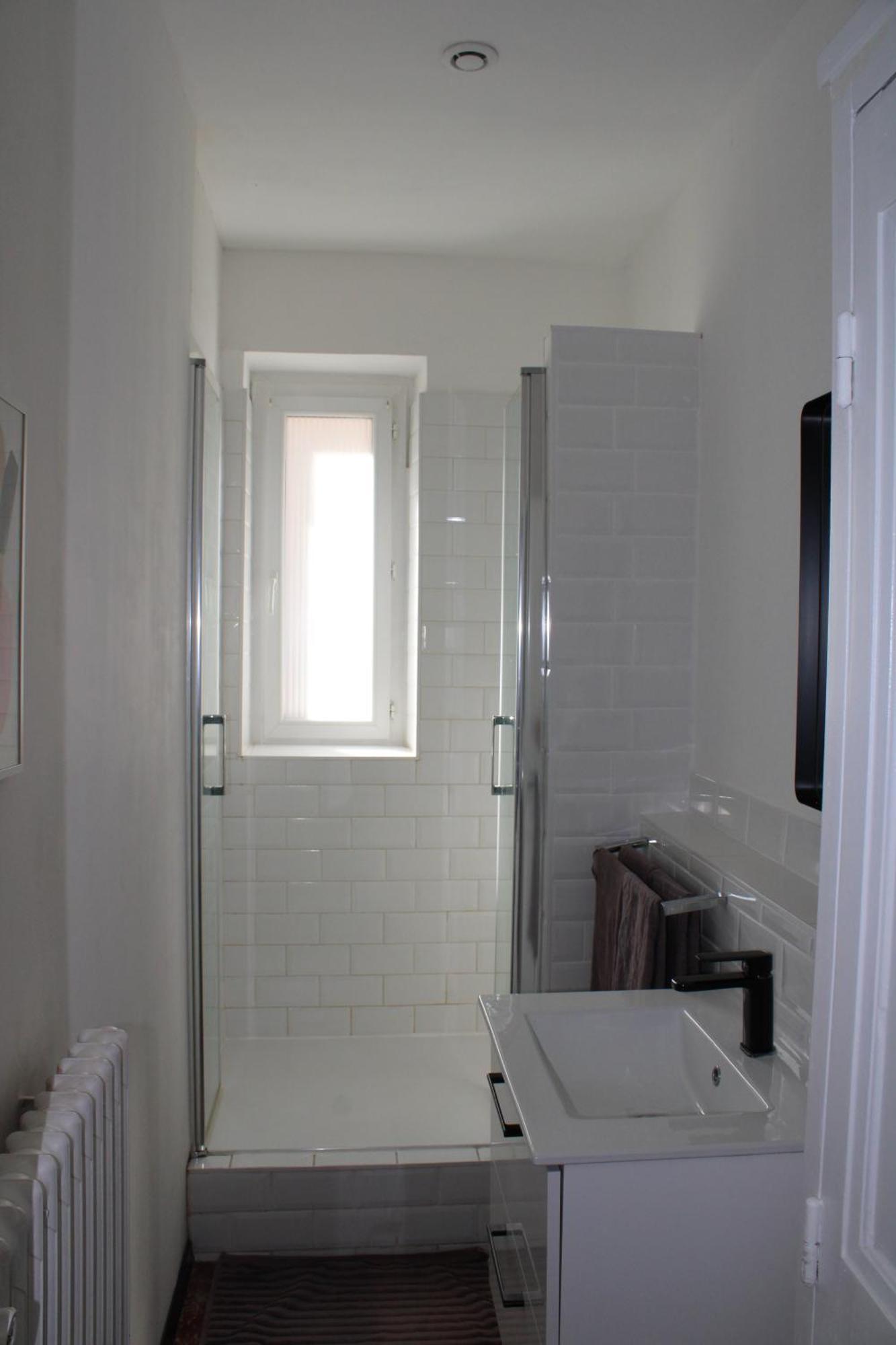 Superbe Appartement Avec Parking Sur Place Nimes Bagian luar foto