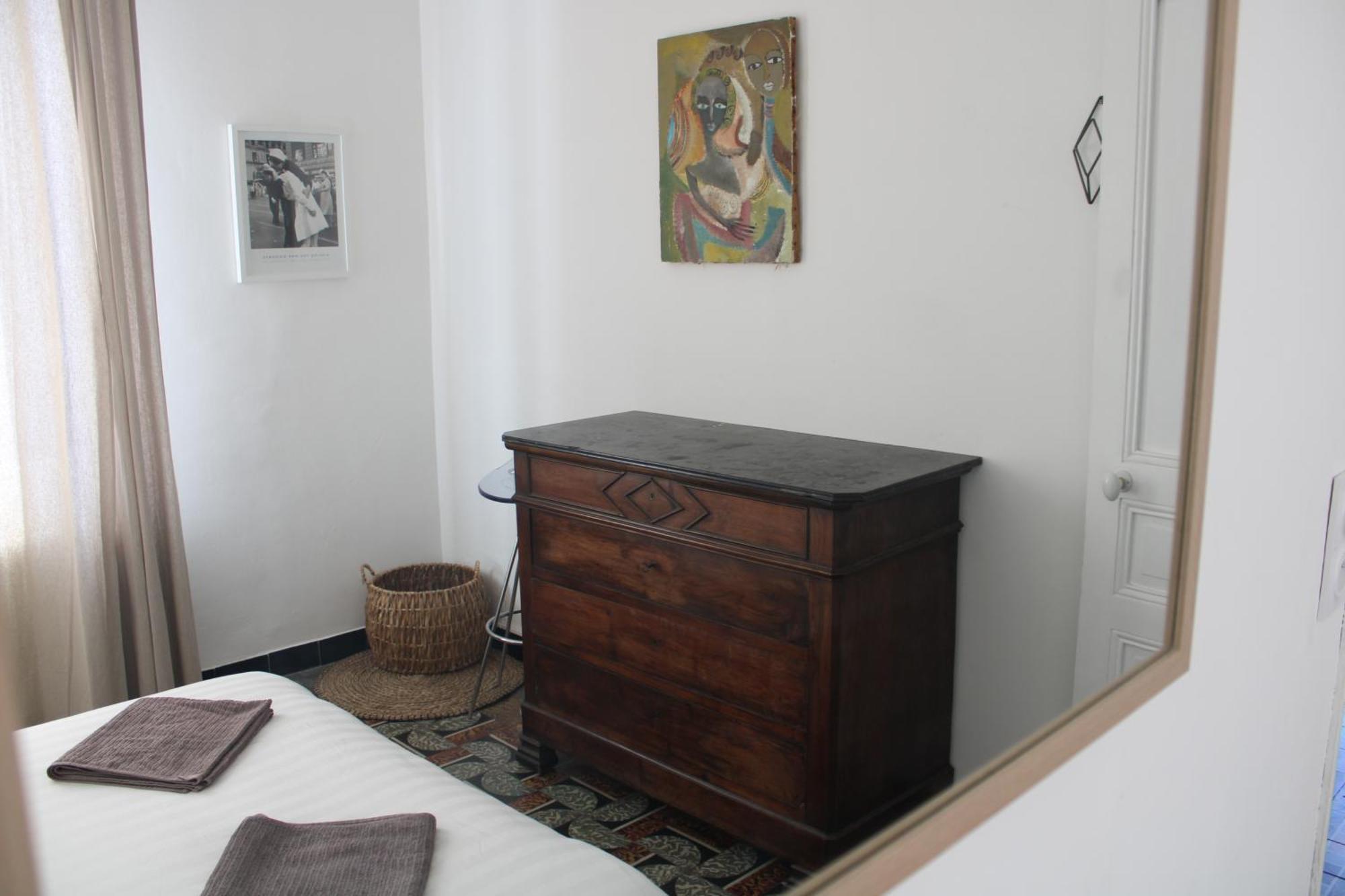 Superbe Appartement Avec Parking Sur Place Nimes Bagian luar foto